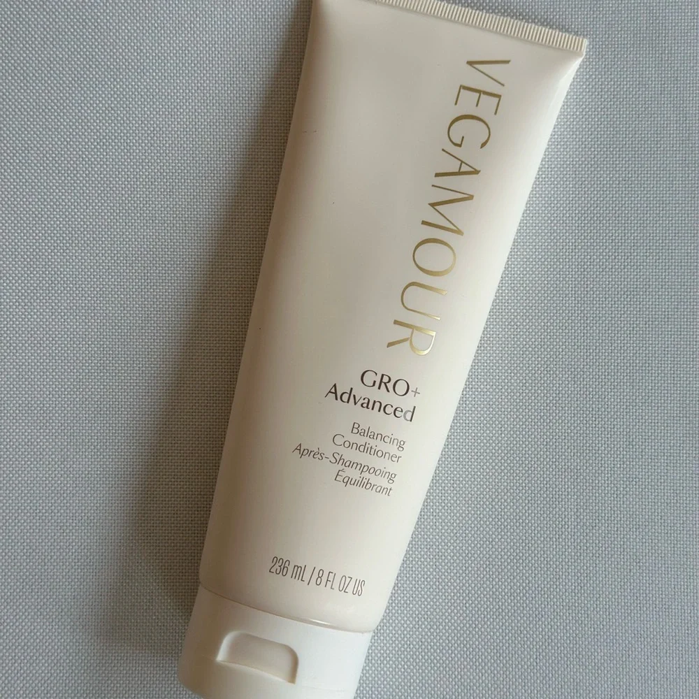NWT Vegamour GRO+ Advanced Balancing Conditioner
